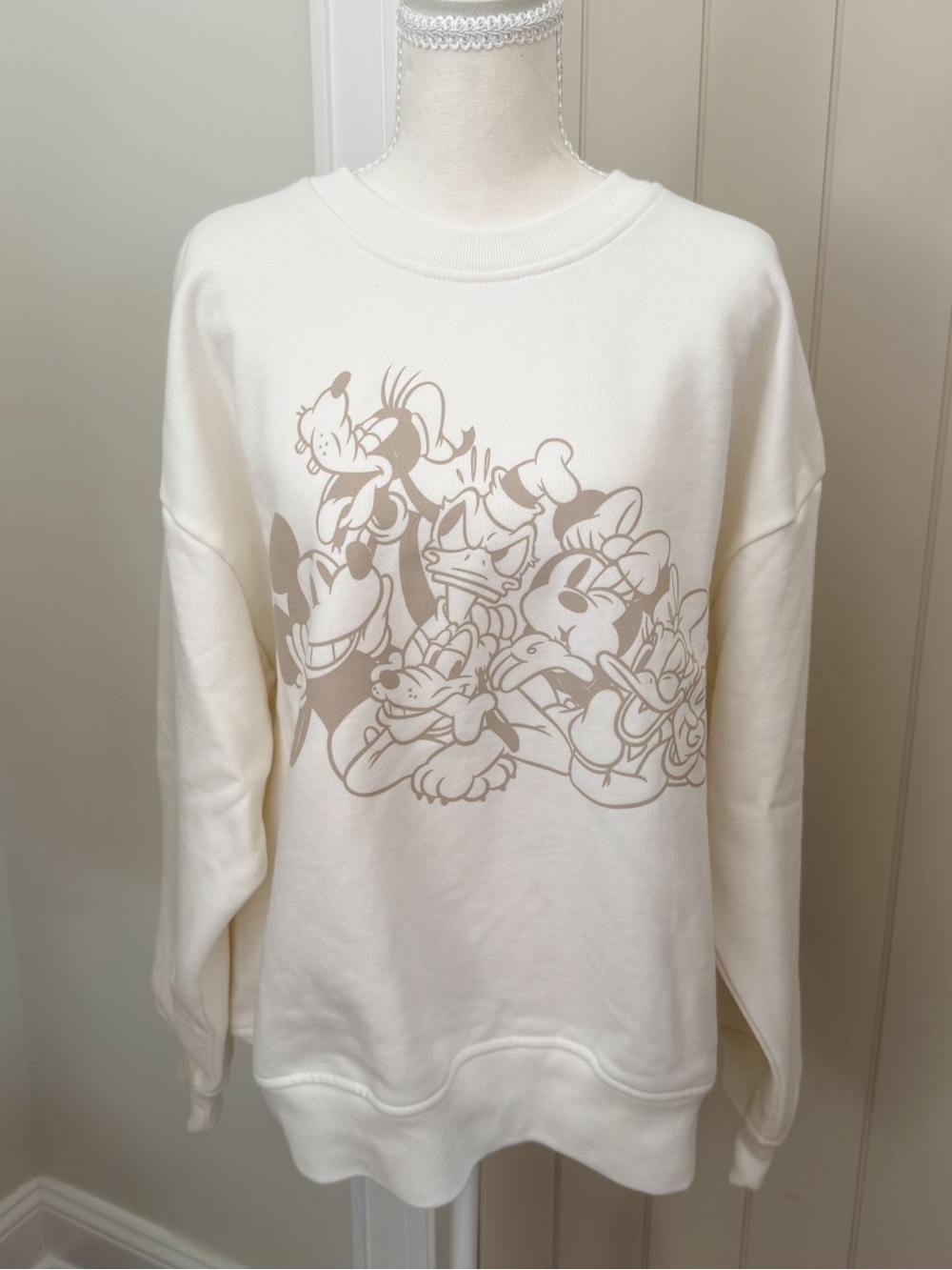 Gap x Disney Mickey Minnie Goofy Donald Daisy Pluto Character Sweatshirt
